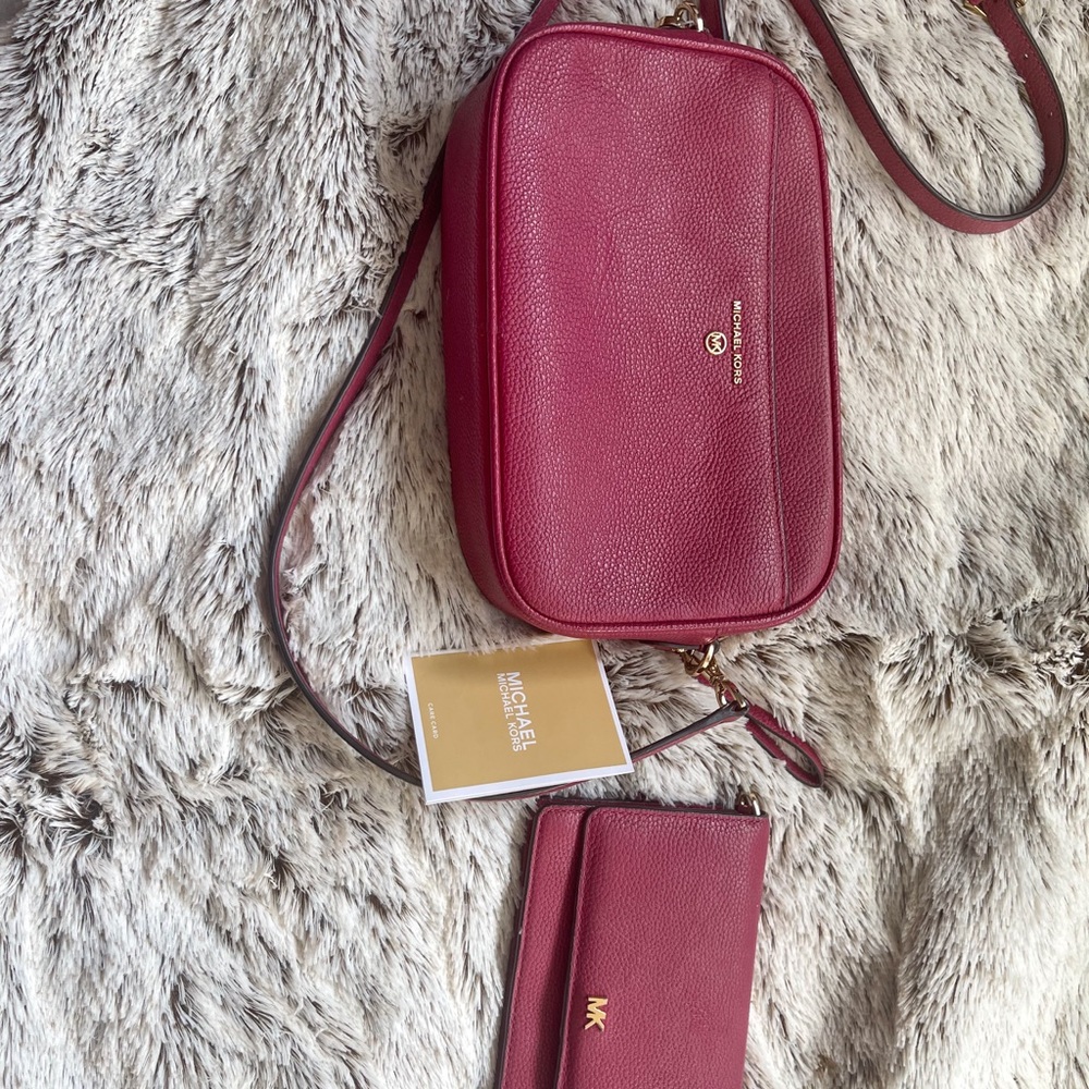 Michael Kors cross bag and wallet.